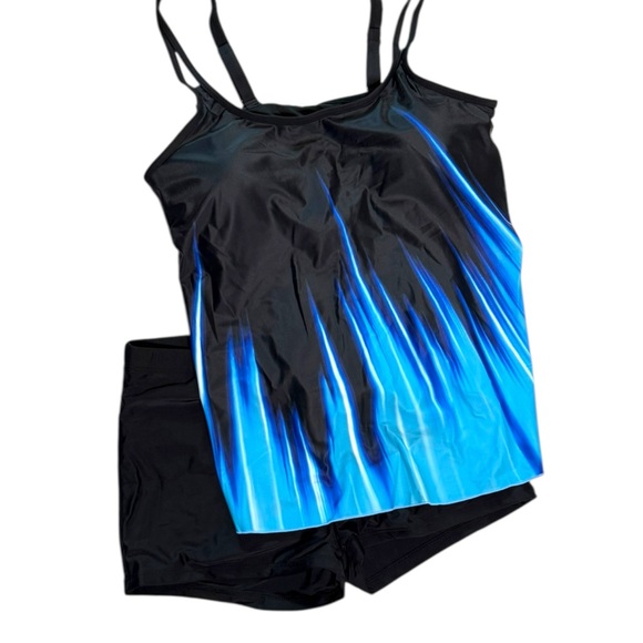 Live show Swimwear unlisted, listed 7/8 8 pm Est like listing do not purchase - Picture 6 of 7